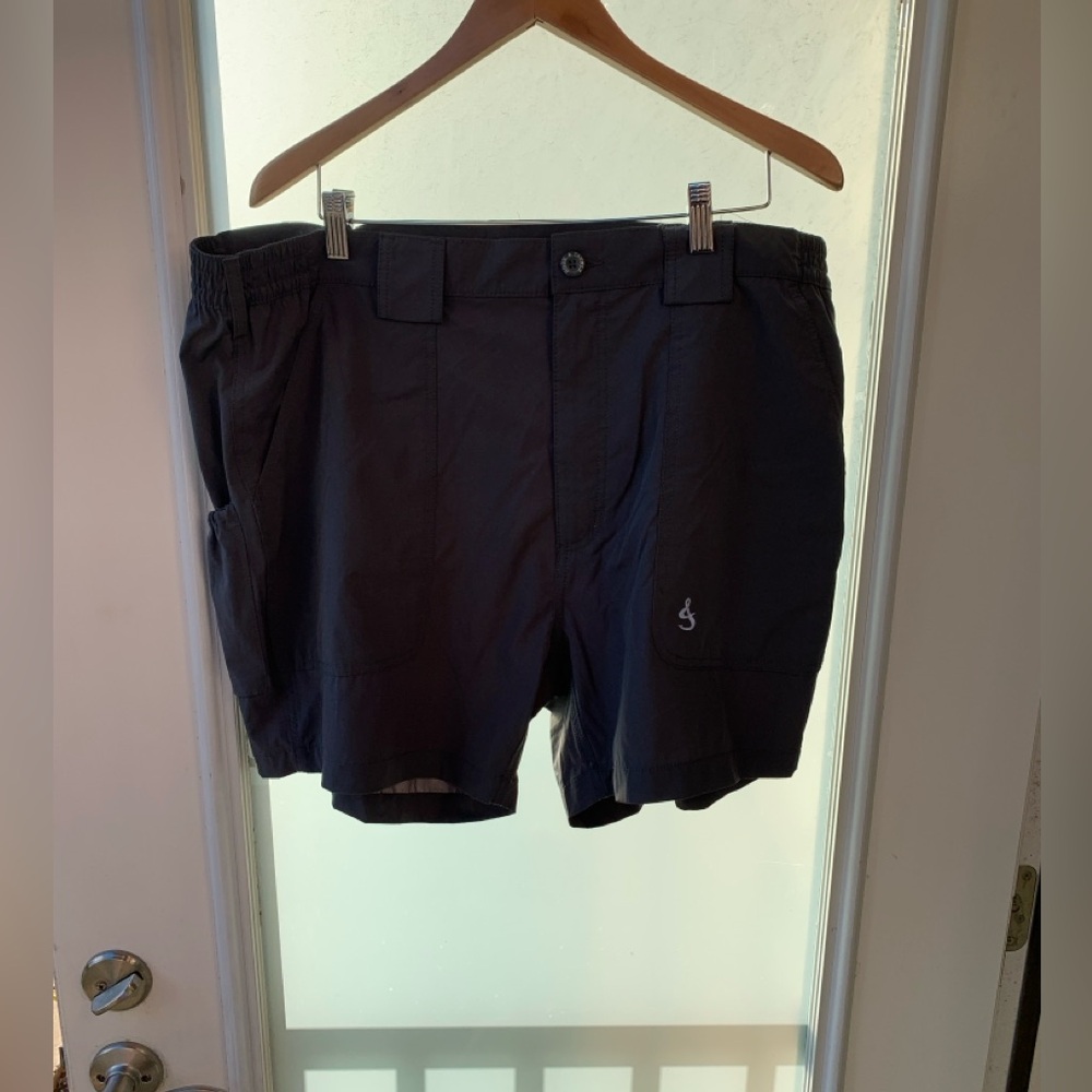 HOOK AND TACKLE 4-Way Stretch Beer Can Island Shorts Size 42 Gray
